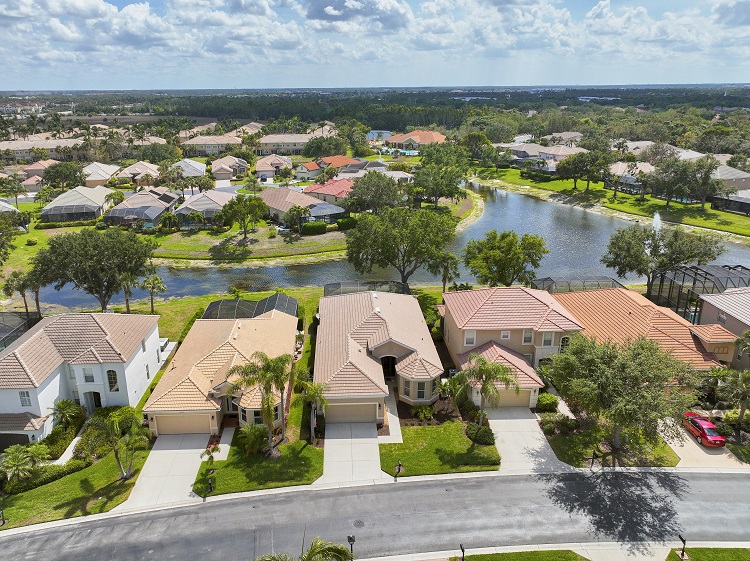 Rookery Pointe Estero